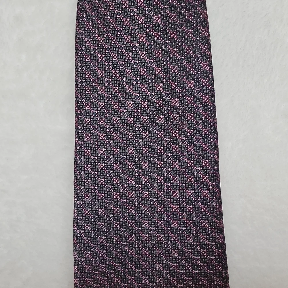 Oscar de la Renta Vintage Navy Blue Pink Diamond Floral Necktie